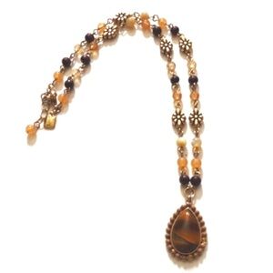 🌸3/$25 Chaps Amber and Tiger’s Eye Pendant Beaded Necklace, Gold Necklace